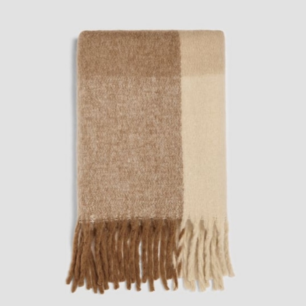 ZARA Soft-Feel Scarf